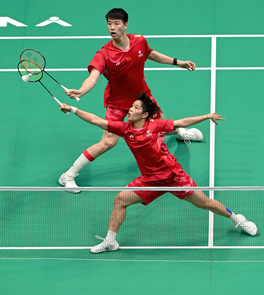 开云在线直播-包含马来西亚羽毛球队强势日本羽毛球队，辛杜制霸全场的词条
