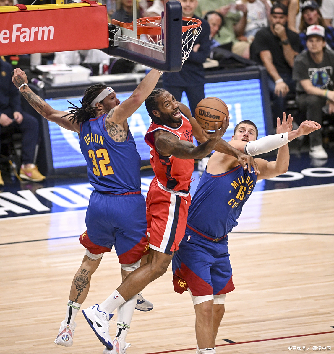 篮球比赛热情高涨,球队士气高昂,欲取胜的简单介绍 篮球比赛热情高涨,球队士气高昂,欲取胜的简单介绍