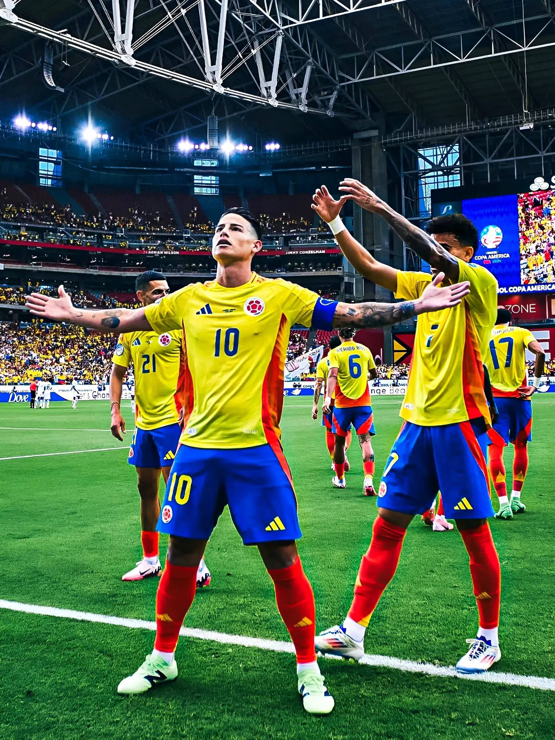 美洲球员在奥运足球比赛中取得连胜 美洲球员在奥运足球比赛中取得连胜