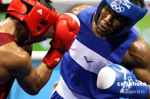 意大利男子拳击选手赢得金牌 意大利男子拳击选手赢得金牌