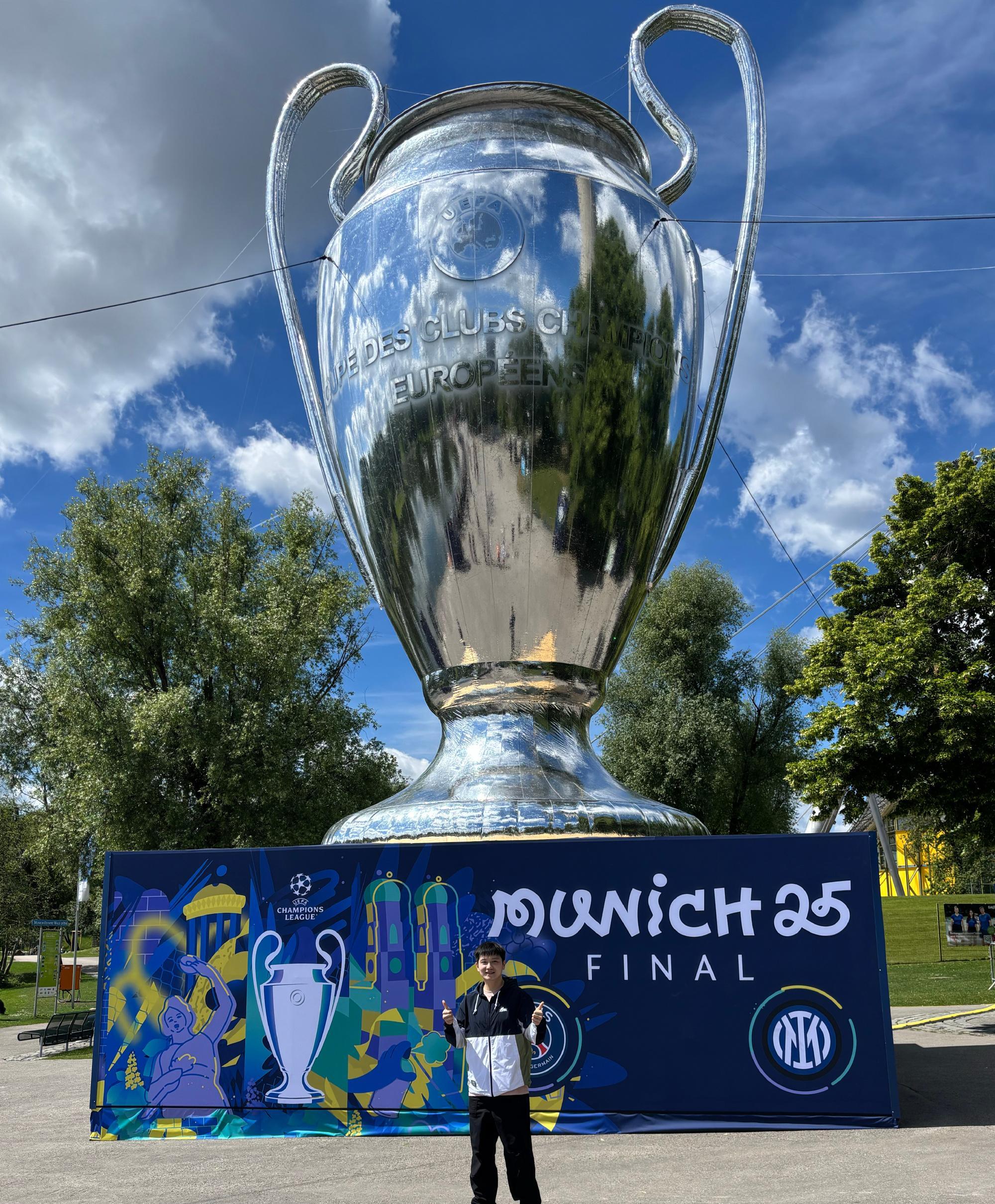 关于瓦伦西亚延续不败势头，客场大胜的信息