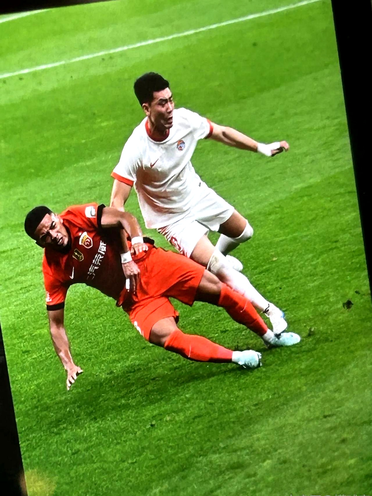 包含赛场上的对决，足球比赛无尽风味的词条