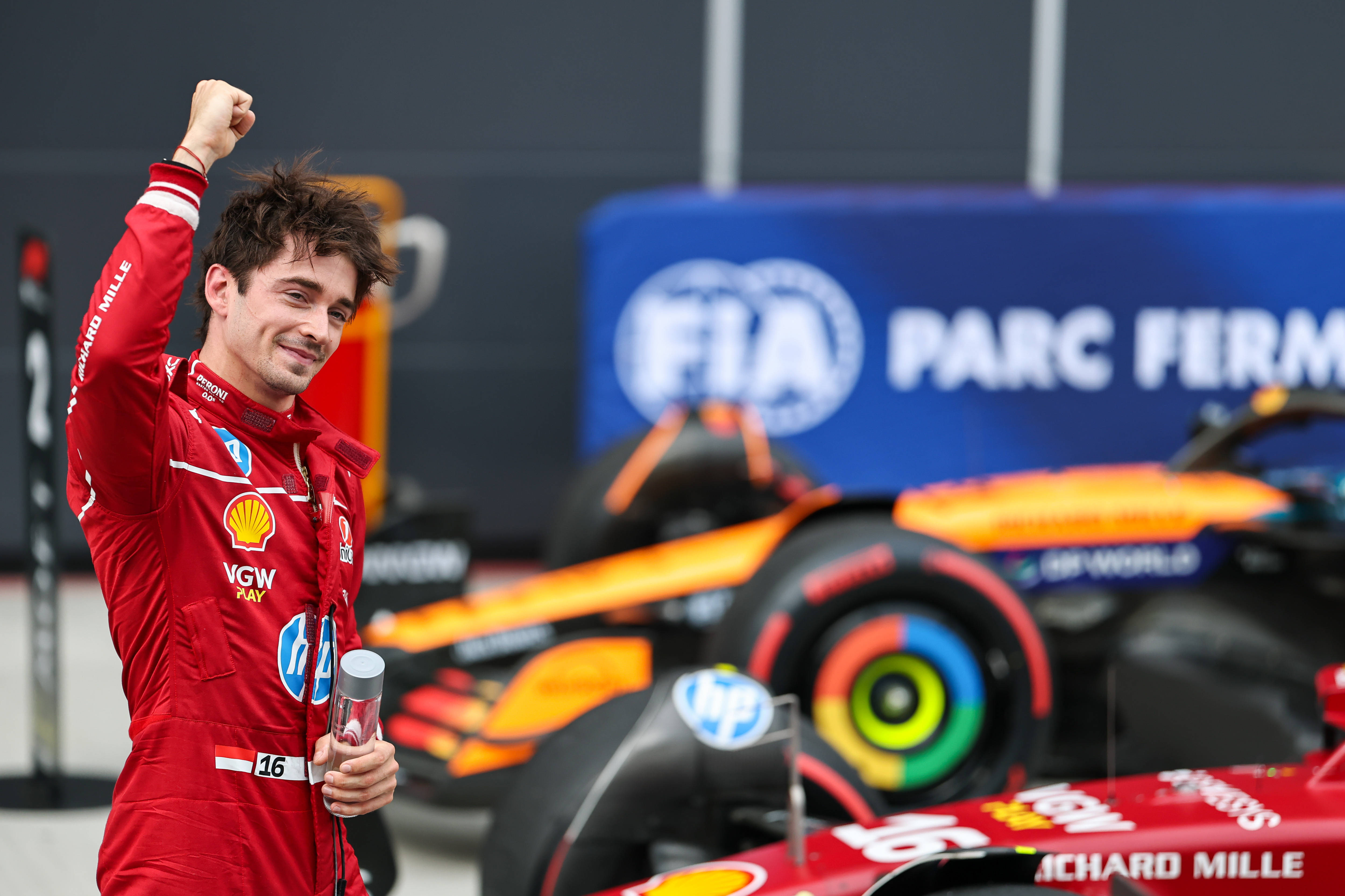 关于法拉利轻取威廉姆斯，诺里斯统治全场的信息