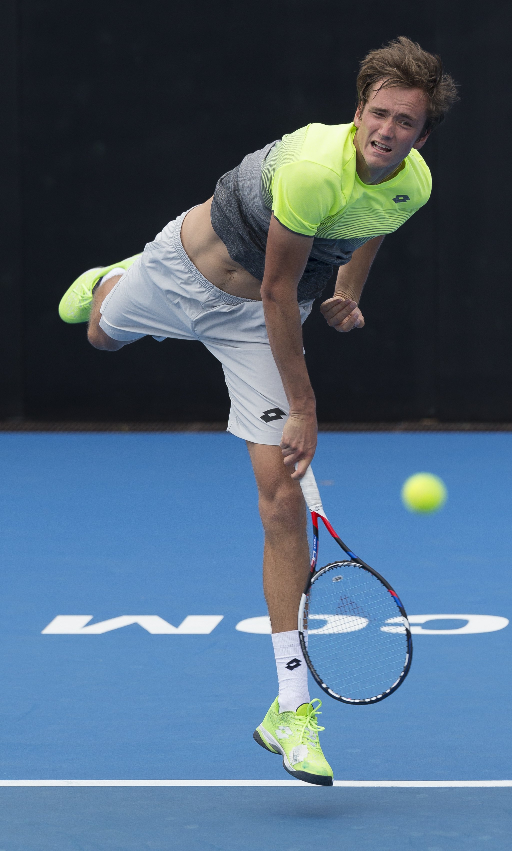 法国网球队完胜美国网球队,梅德韦杰夫高光表现的简单介绍 法国网球队完胜美国网球队,梅德韦杰夫高光表现的简单介绍