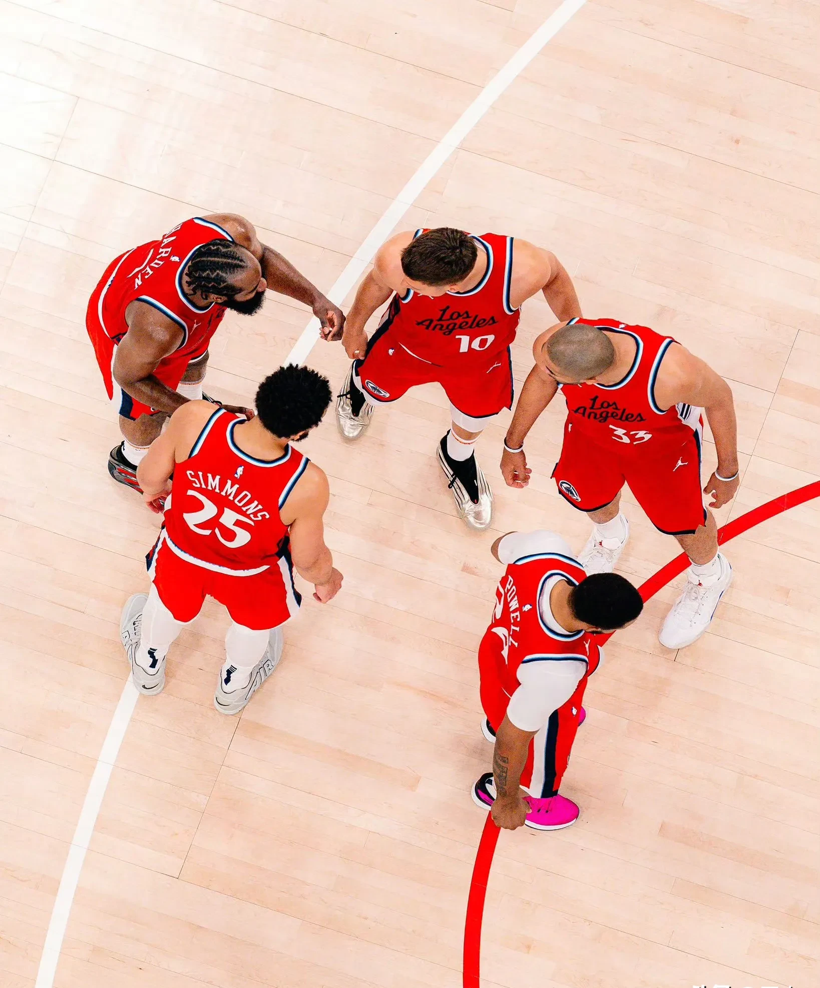 凯尔特人B队翻盘湖人，恩比德爆发神勇的简单介绍