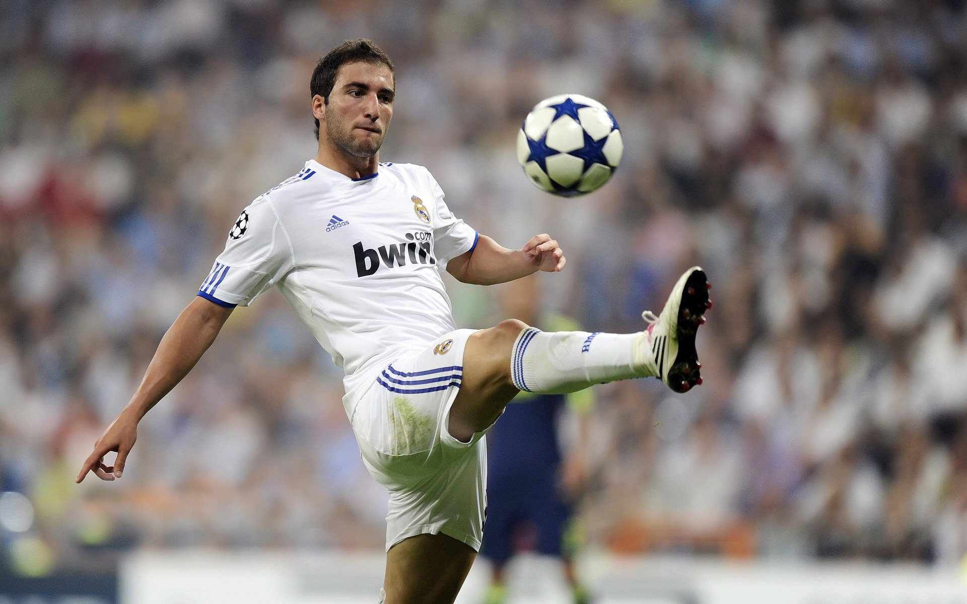 劳塔罗一锤定音，苏格兰决胜局上演绿茵奇迹终结皇马王朝