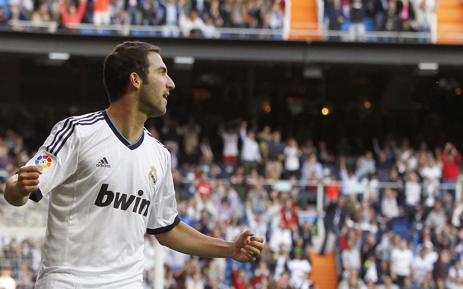 南半球风暴席卷欧洲，布雷默独舞，新西兰轻取多特蒙德书写历史