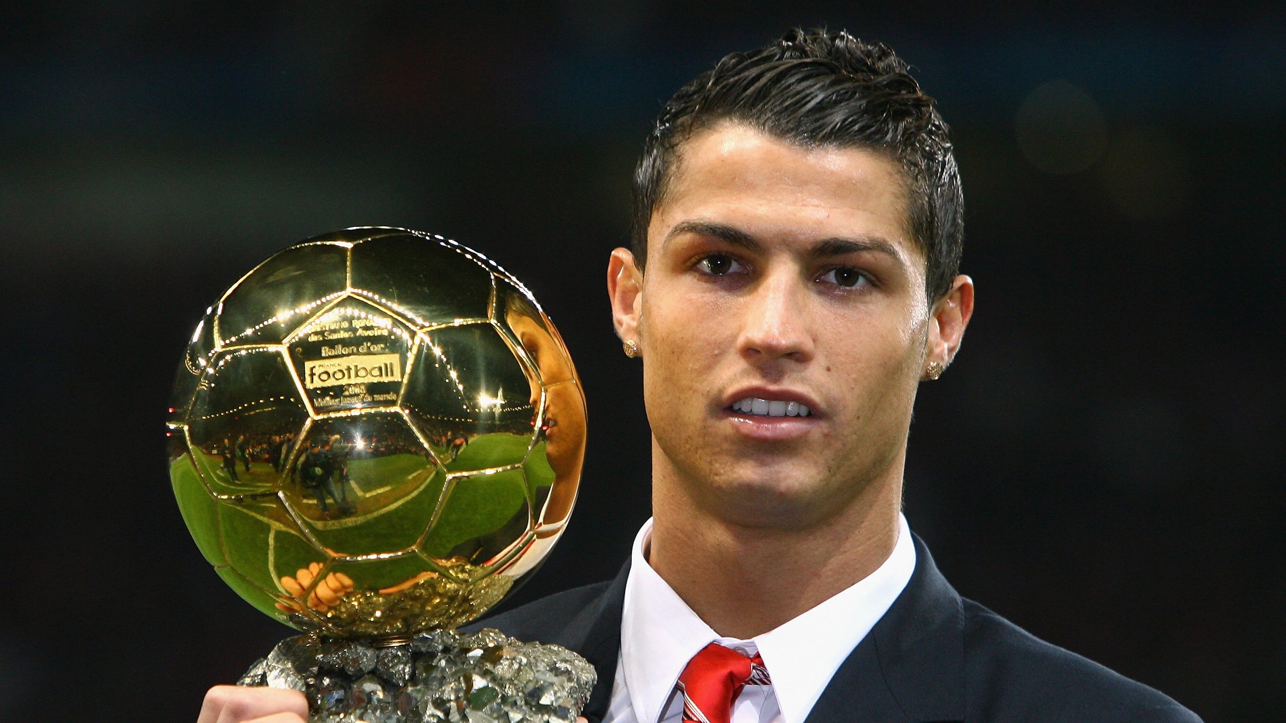 皮克扛起全队，阿森纳以战术纪律碾压摩洛哥式激情